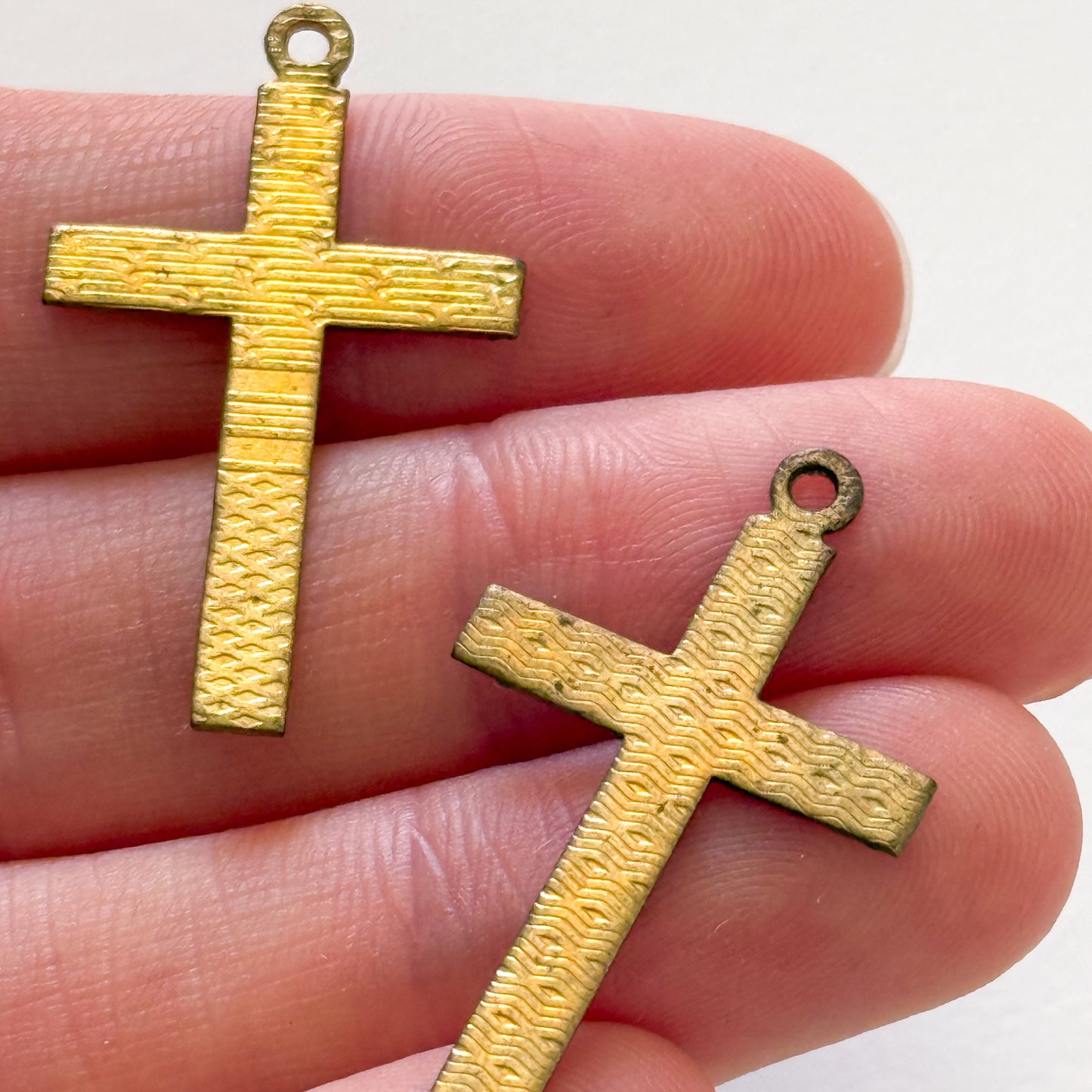Vintage Brass Patterned Cross
